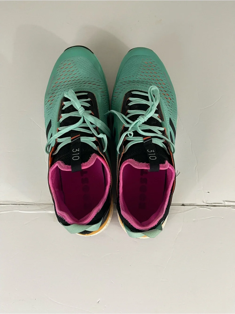 Adidas TERREX AGRAVIC FLOW Sneakers in Acid Mint/Core Black W/ Screaming Pink